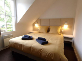 Nid d'Aven Charmante maison, piscine de juin à octobre , 1-6p dans résidence